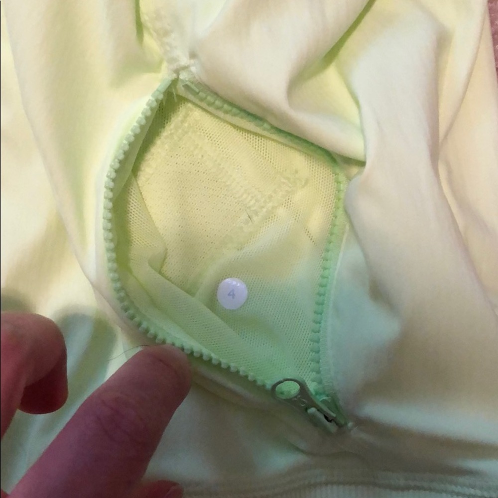 Lululemon jacket - Picture 4 of 4